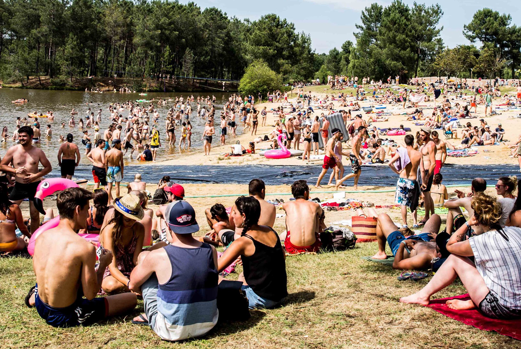Volontariats d'été en festival
